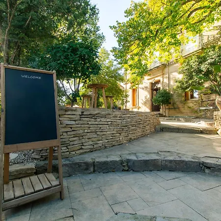 Domaine La Cournonsecoise Hotel 4*